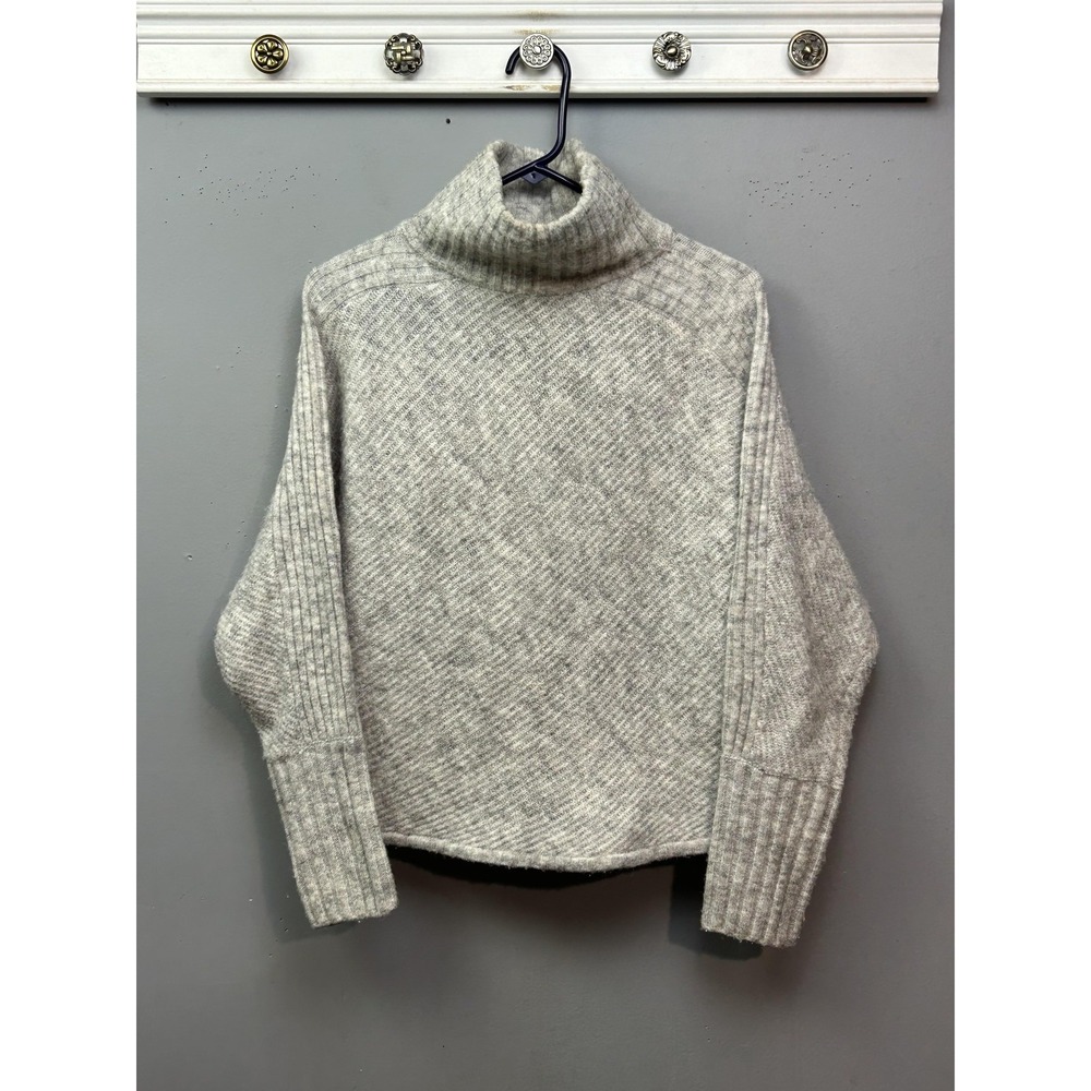 Max Studio Sweater Womens Small Gray Turtleneck Rib Knit Cuffs Soft Pullover